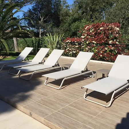 فيلة Belle Dans Clos Prive - Raphael Boulouris