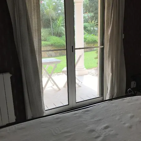 Belle Villa Dans Clos Prive - Saint Raphael Boulouris