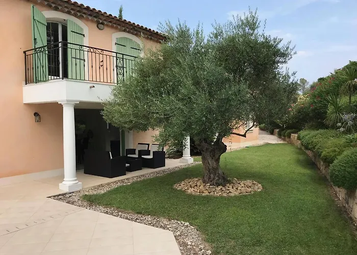 Belle Dans Clos Prive - Raphael Boulouris *