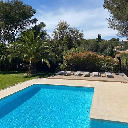 Belle à Raphaël Dans Clos Privé Saint-Raphaël