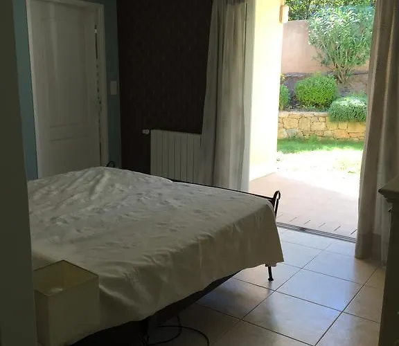 Belle à Raphaël Dans Clos Privé * Saint-Raphaël